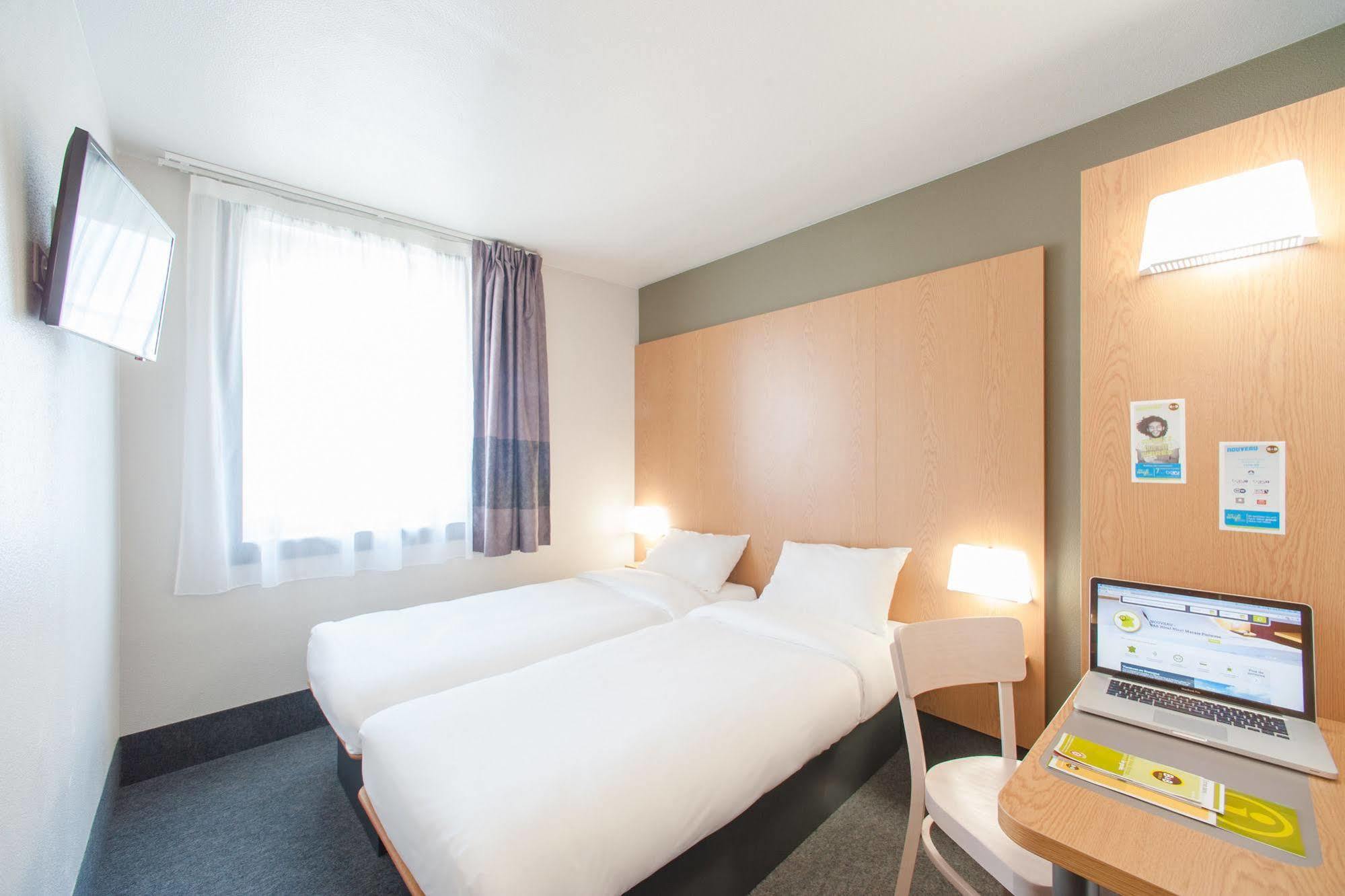 B&B HOTEL Saint Malo Sud Exterior foto