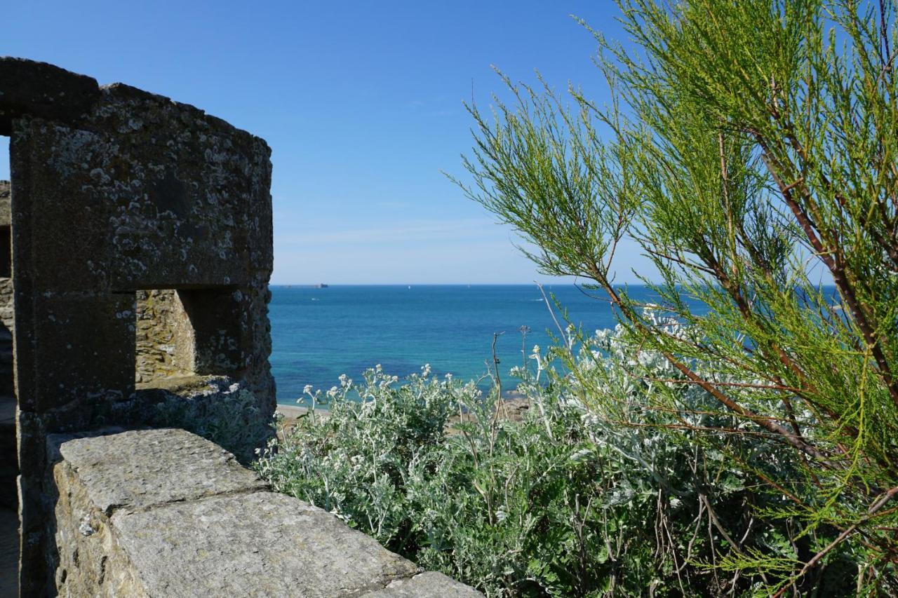 B&B HOTEL Saint Malo Sud Exterior foto